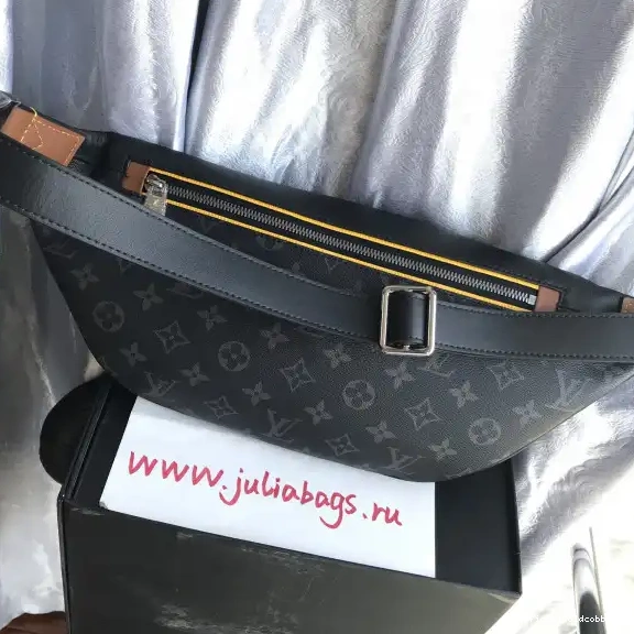 Official oldcobbler BUMBAG VUITTON LOUIS 0628